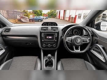 Used Volkswagen Scirocco 2017 for sale - 78995490: Photo