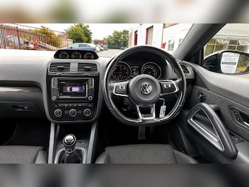 Used Volkswagen Scirocco 2017 for sale - 78995490: Photo