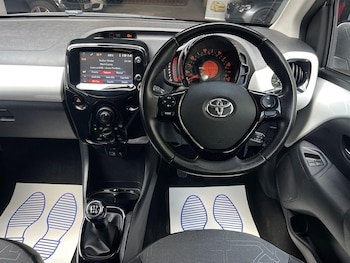Used Toyota AYGO 2017 for sale - 79243927: Photo