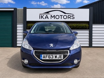 Used Peugeot 208 2014 for sale - 79393832: Photo
