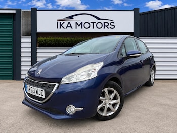 Used Peugeot 208 2014 for sale - 79393832: Photo