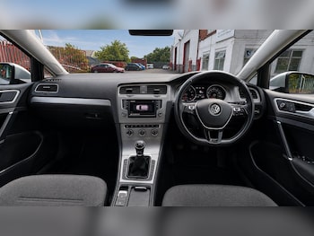 Used Volkswagen Golf 2016 for sale - 79189801: Photo