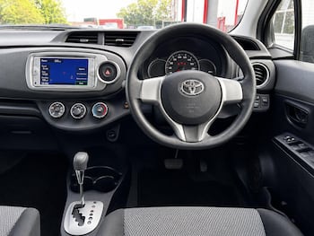 Used Toyota Yaris 2026 for sale - 79459872: Photo