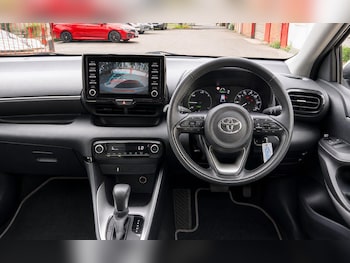 Used Toyota Yaris 2022 for sale - 79311864: Photo