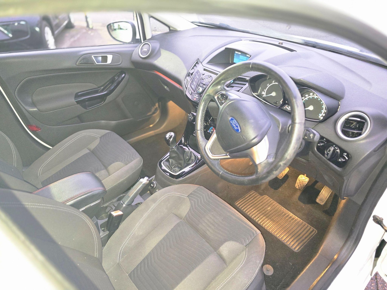 Used Ford Fiesta 2016 for sale - 76397904: Photo 19