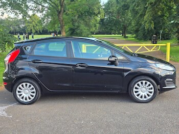Used Ford Fiesta 2013 for sale - 79008008: Photo