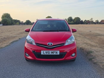 Used Toyota Yaris 2011 for sale - 79635184: Photo