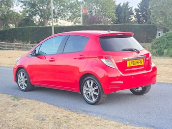 Used Toyota Yaris 2011 for sale - 79635184: Photo