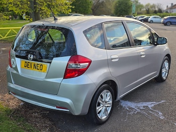 Used Honda Jazz 2011 for sale - 79008000: Photo