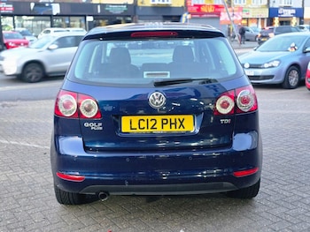 Used Volkswagen Golf Plus 2012 for sale - 76200339: Photo
