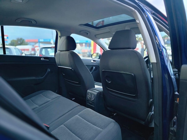 Used Volkswagen Golf Plus 2012 for sale - 76200339: Photo 9