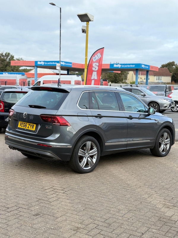 Used Volkswagen Tiguan 2016 for sale - 76200357: Photo 12