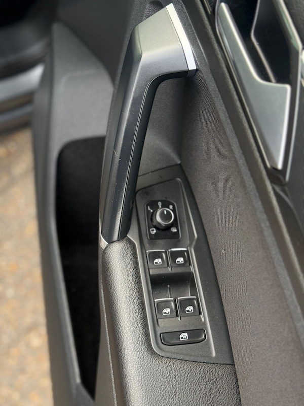 Used Volkswagen Tiguan 2016 for sale - 76200357: Photo 16
