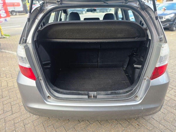 Used Honda Jazz 2009 for sale - 76159068: Photo 14