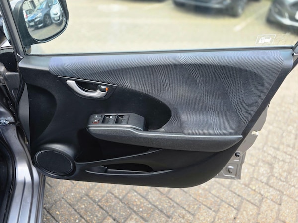 Used Honda Jazz 2009 for sale - 76159068: Photo 17