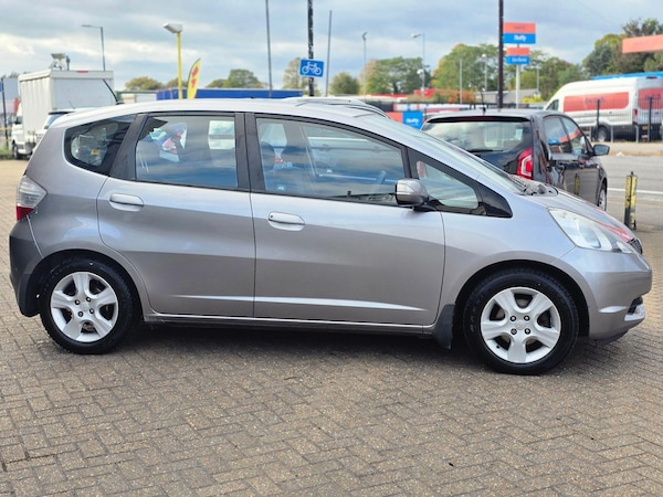 Used Honda Jazz 2009 for sale - 76159068: Photo 9