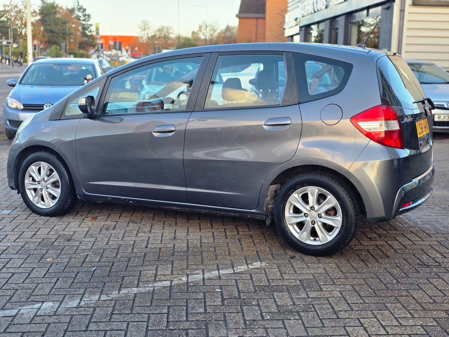 Used Honda Jazz 2011 for sale - 76377325: Photo 5