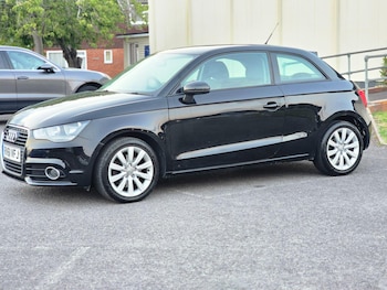 Used Audi A1 2011 for sale - 75687264: Photo
