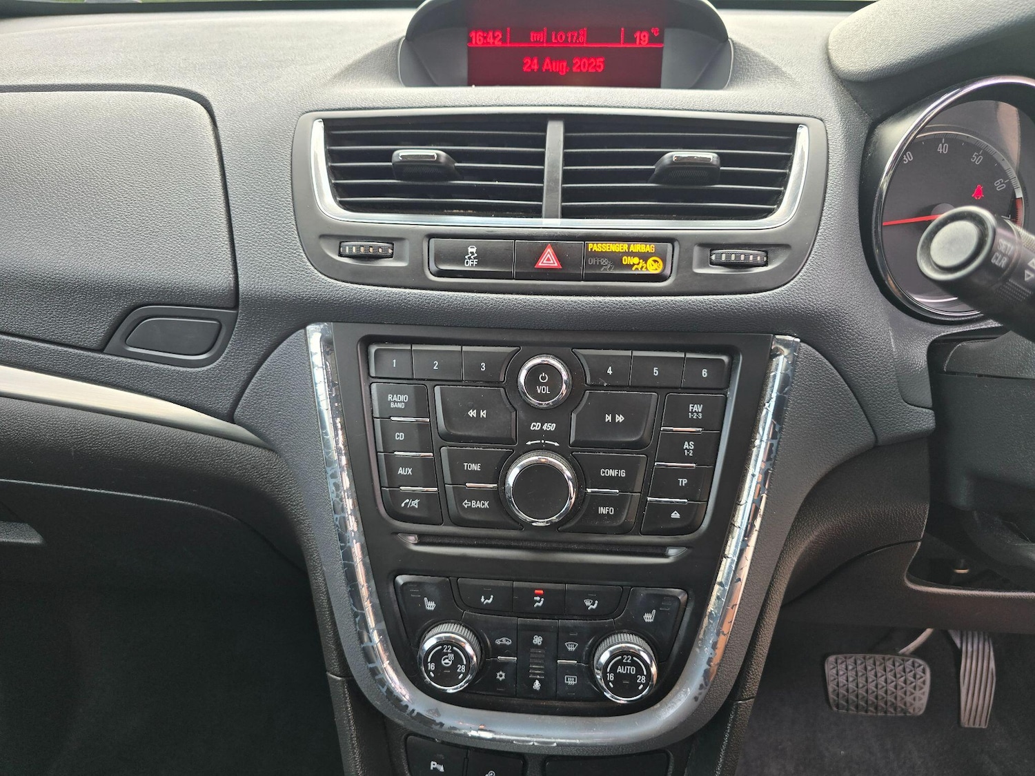 Vehicle 28