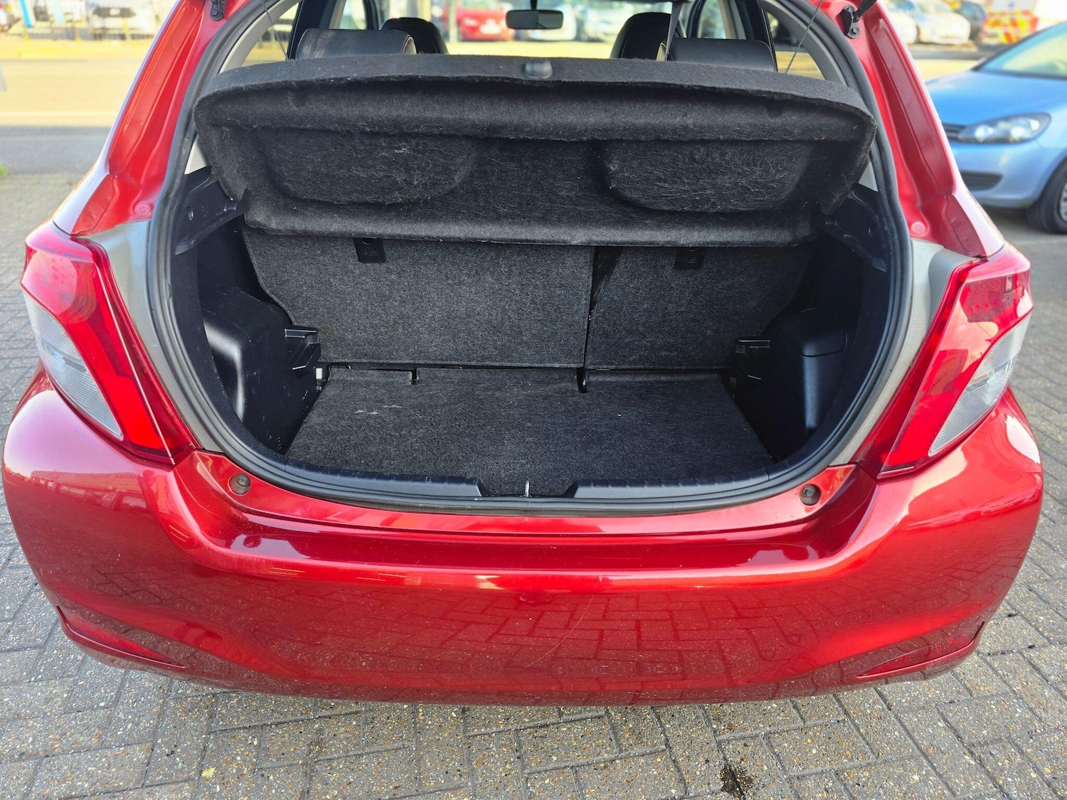 Used Toyota Yaris 2011 for sale - 76213901: Photo 12