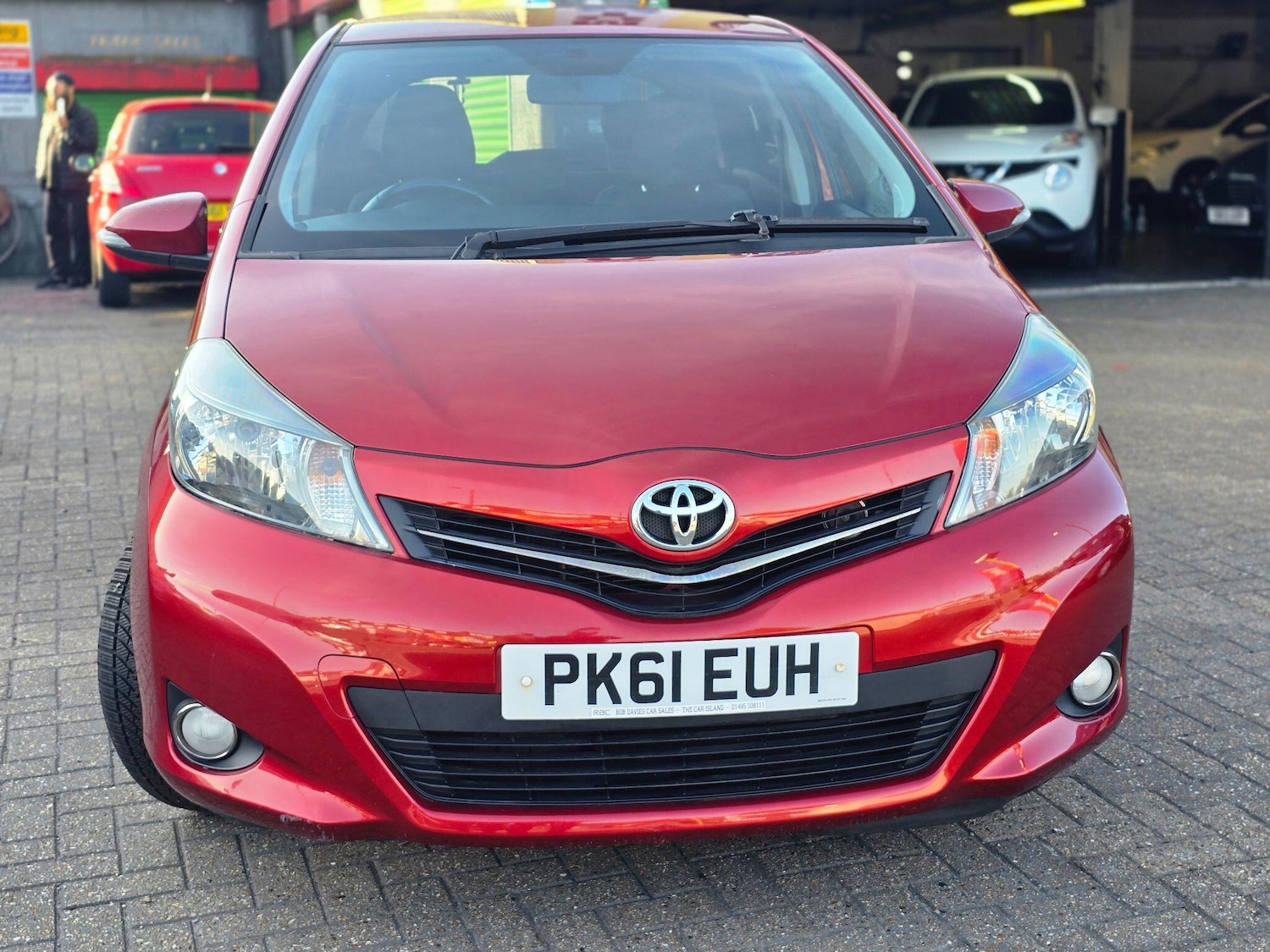 Used Toyota Yaris 2011 for sale - 76213901: Photo 2