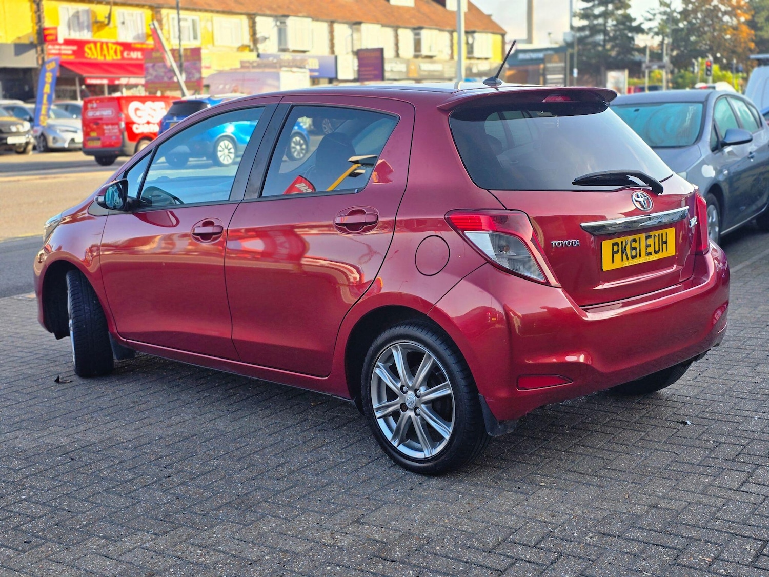 Used Toyota Yaris 2011 for sale - 76213901: Photo 5