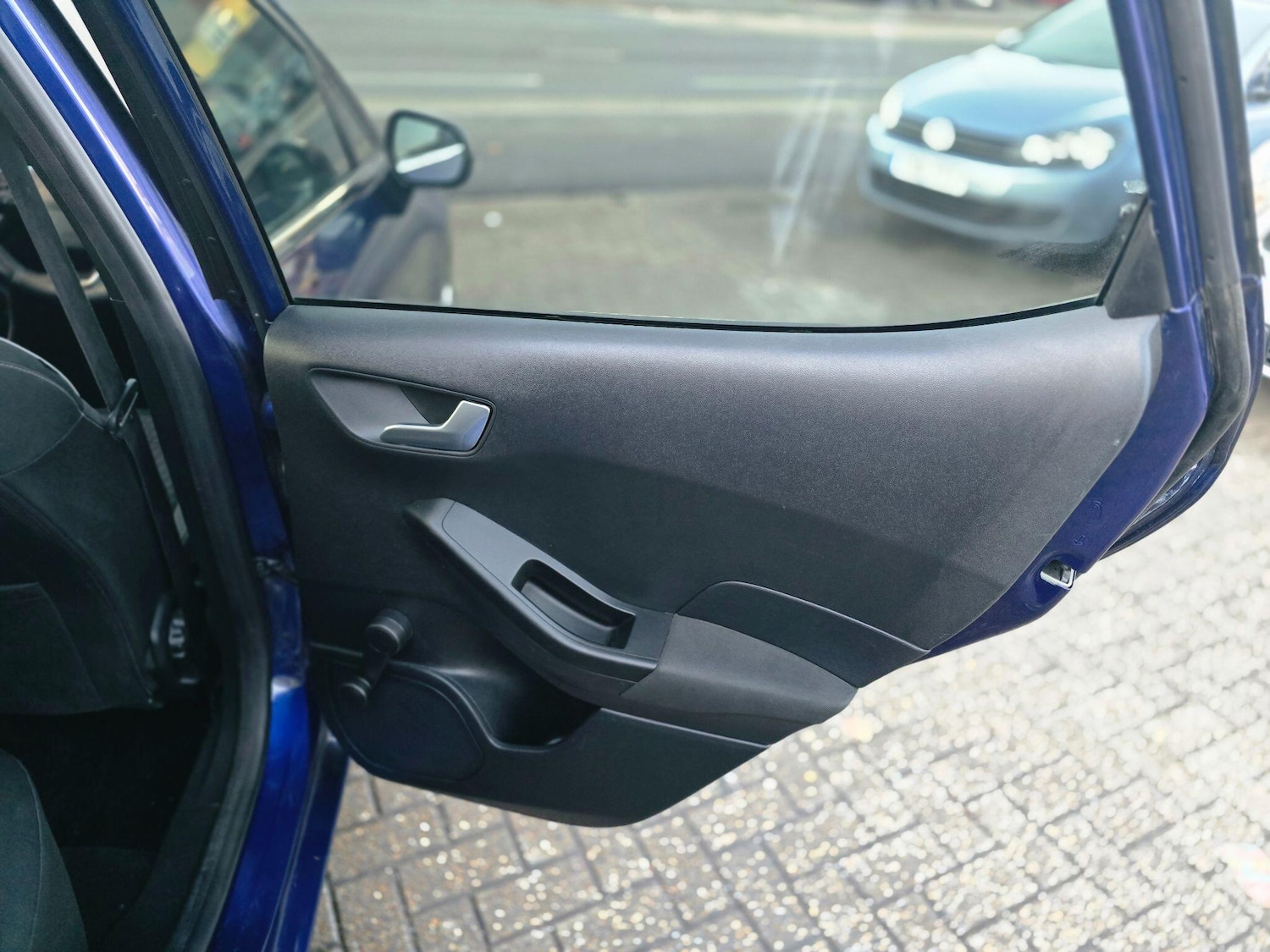 Used Ford Fiesta 2017 for sale - 76360021: Photo 17