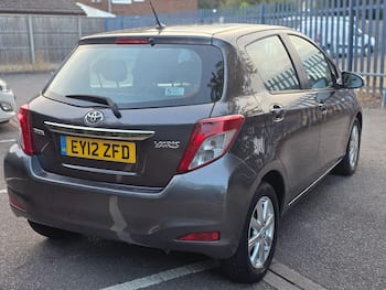 Used Toyota Yaris 2012 for sale - 79698125: Photo