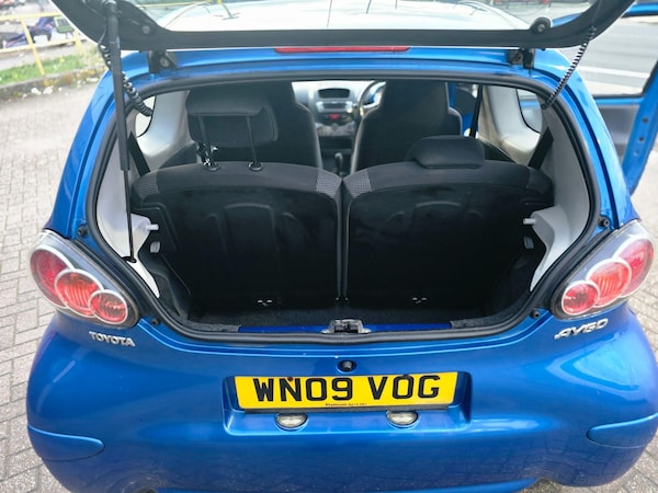 Used Toyota AYGO 2009 for sale - 76085381: Photo 18