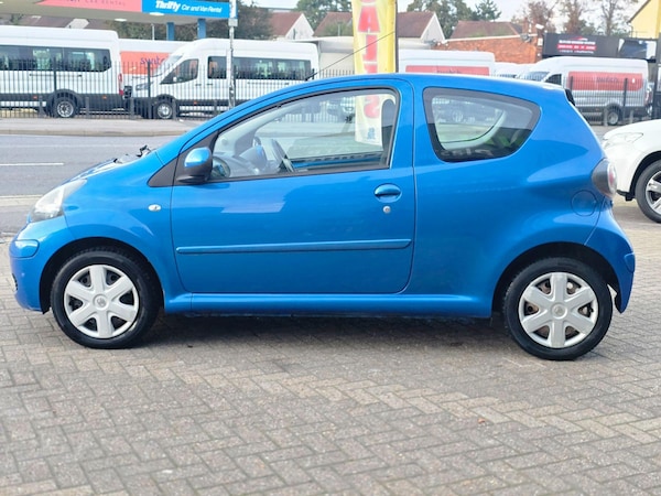 Used Toyota AYGO 2009 for sale - 76085381: Photo 5