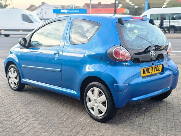 Used Toyota AYGO 2009 for sale - 76085381: Photo 6