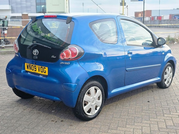 Used Toyota AYGO 2009 for sale - 76085381: Photo 8