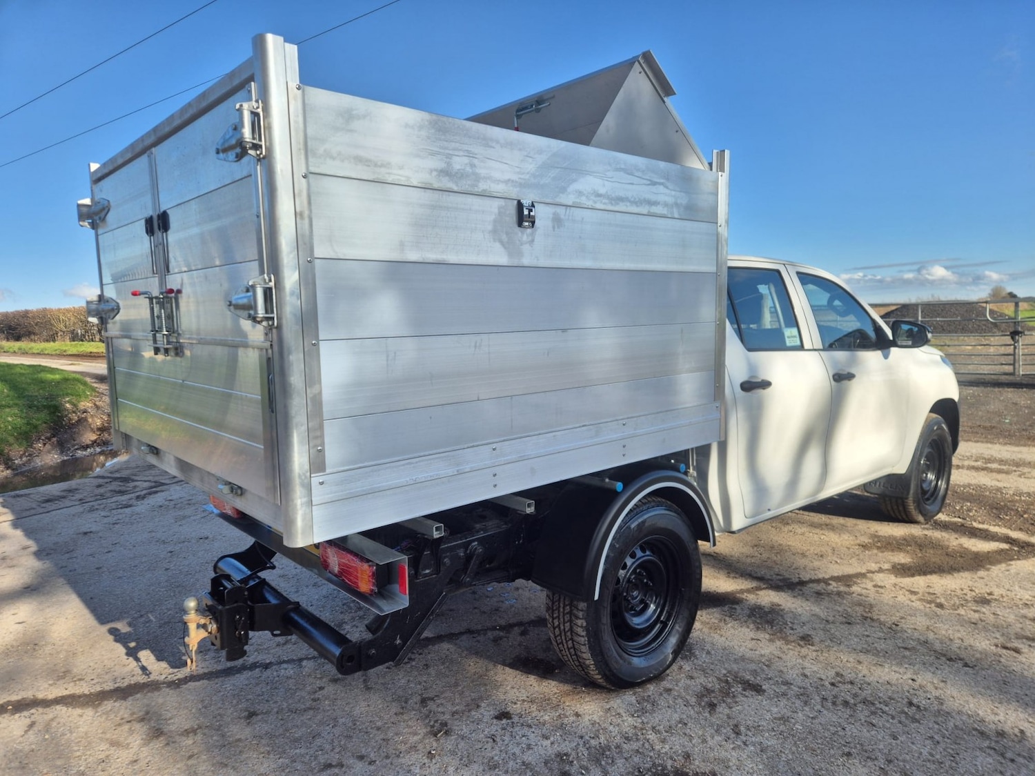 Used Toyota Hilux 2017 for sale - 77474842: Photo 8