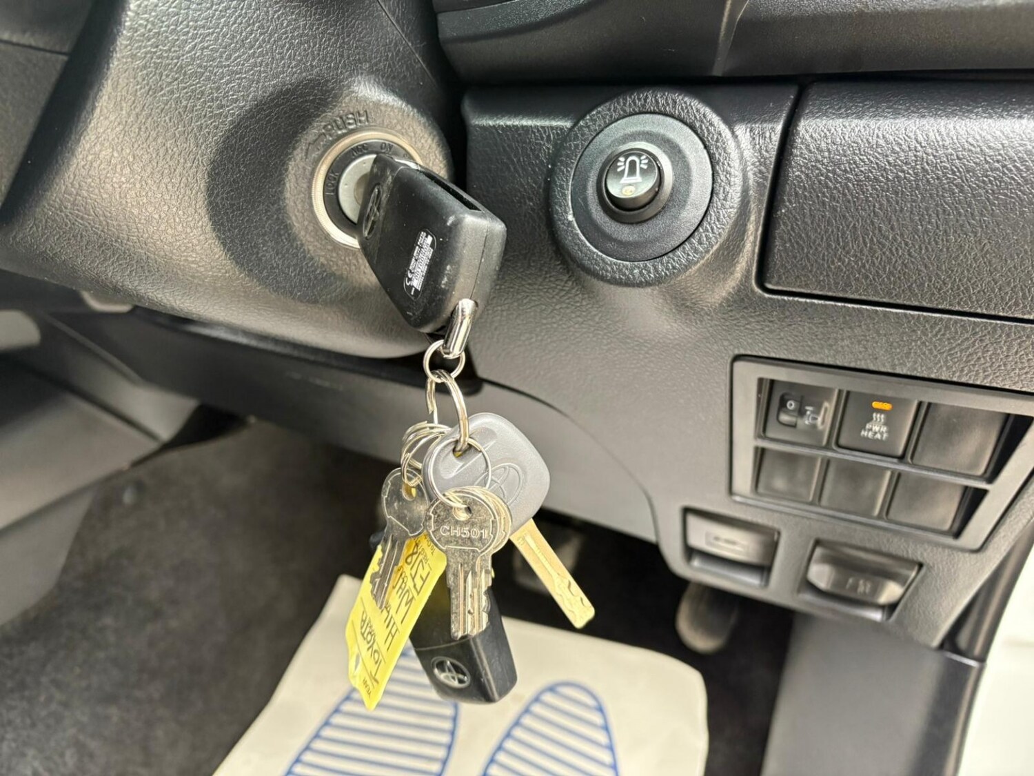 Used Toyota Hilux 2018 for sale - 76656051: Photo 13