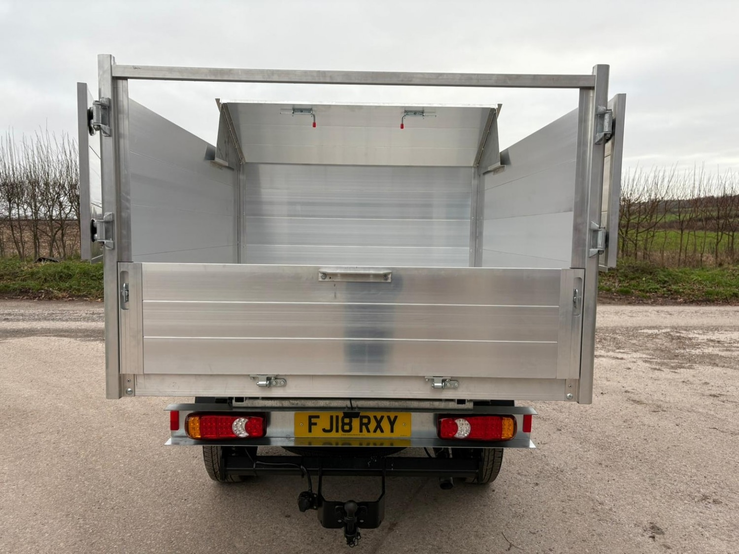 Used Toyota Hilux 2018 for sale - 76656051: Photo 18