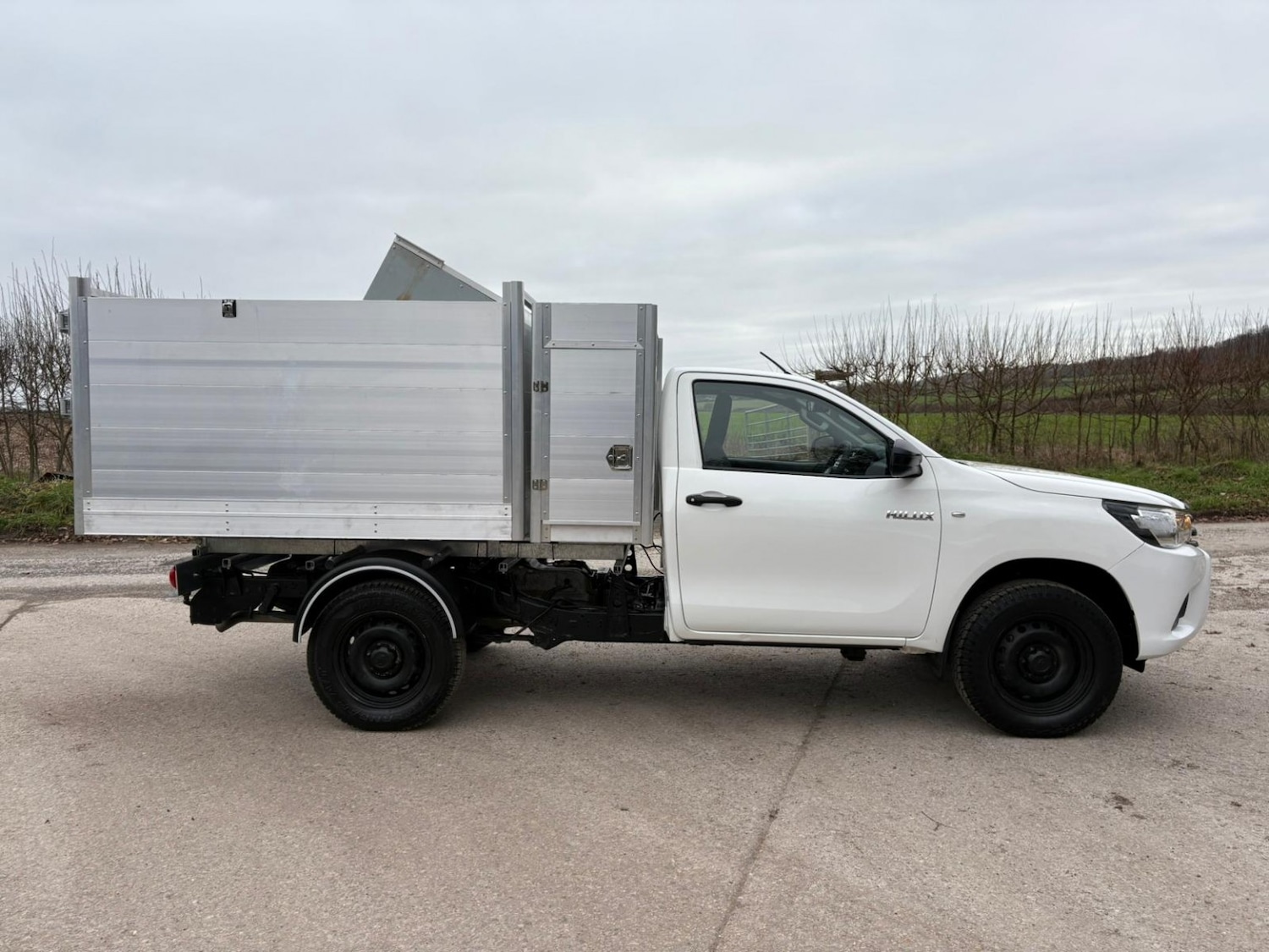 Used Toyota Hilux 2018 for sale - 76656051: Photo 22