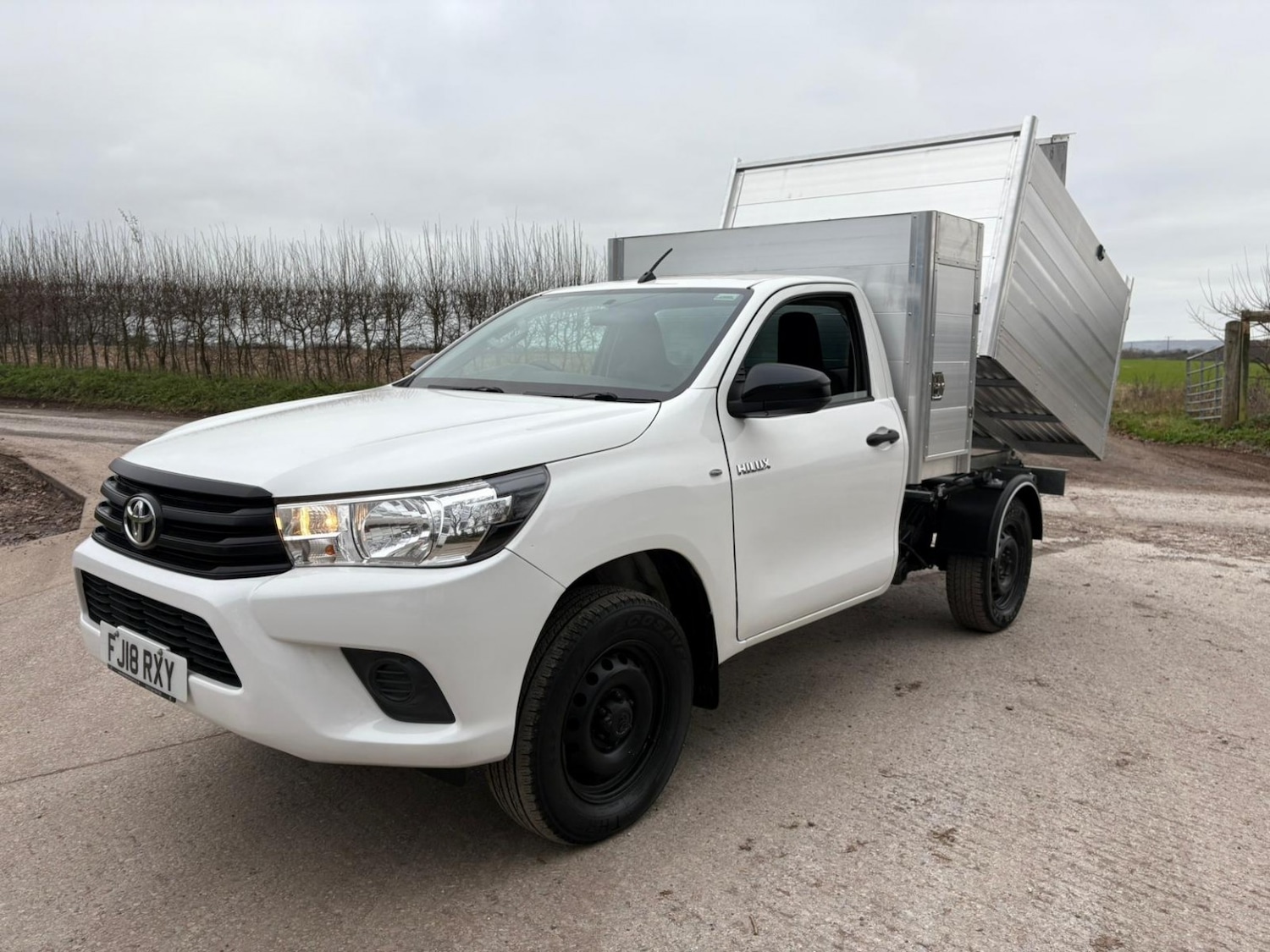 Used Toyota Hilux 2018 for sale - 76656051: Photo 24