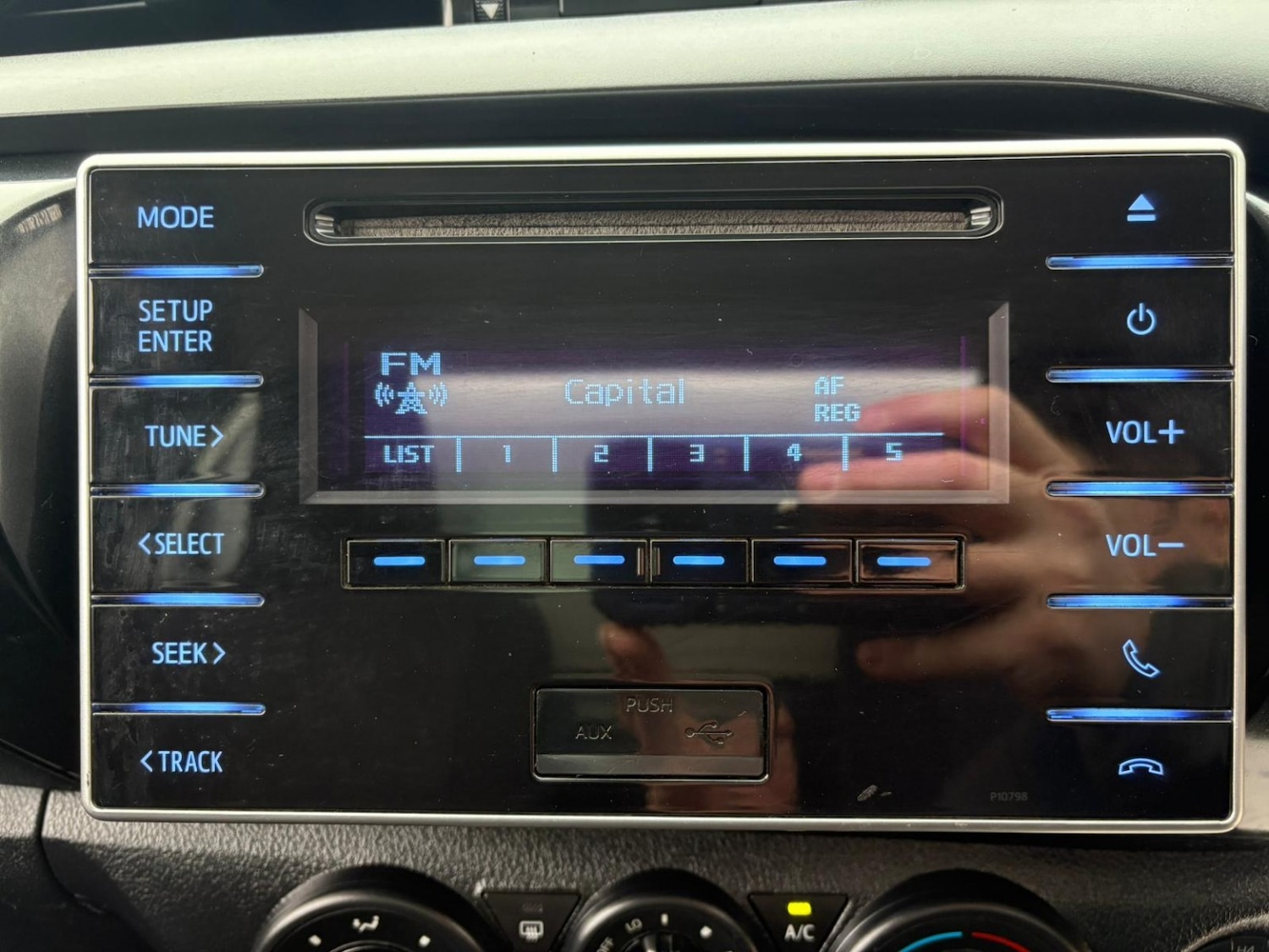 Used Toyota Hilux 2018 for sale - 76656051: Photo 3