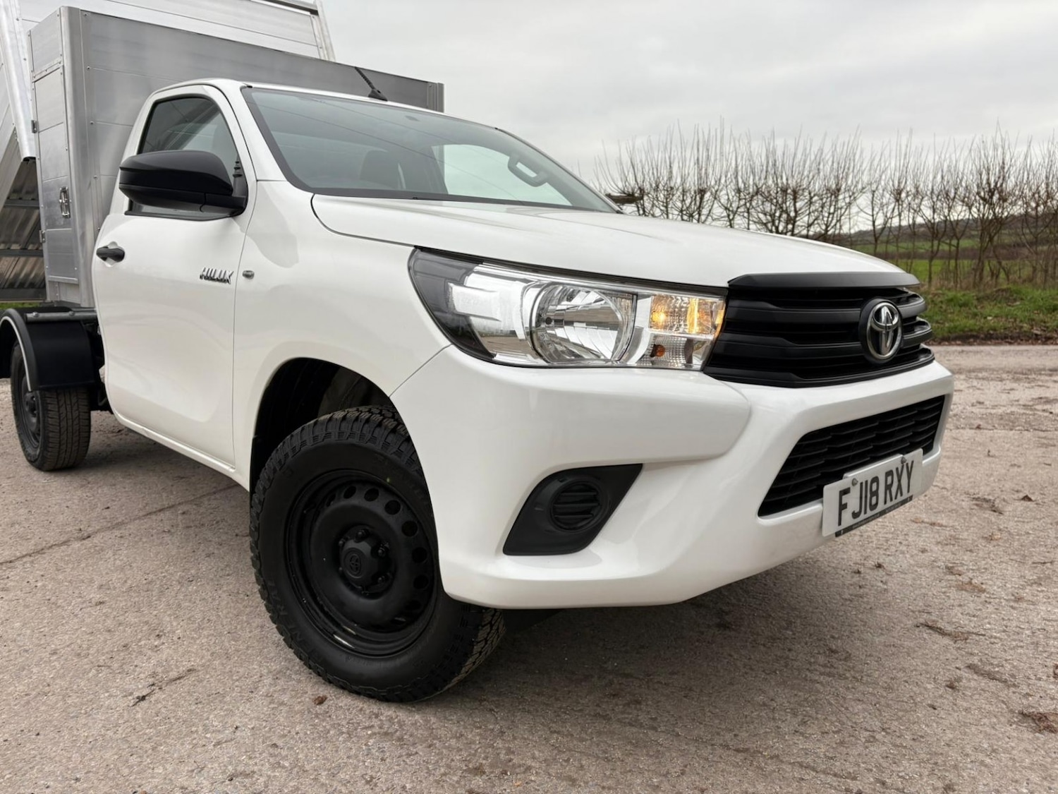 Used Toyota Hilux 2018 for sale - 76656051: Photo 30