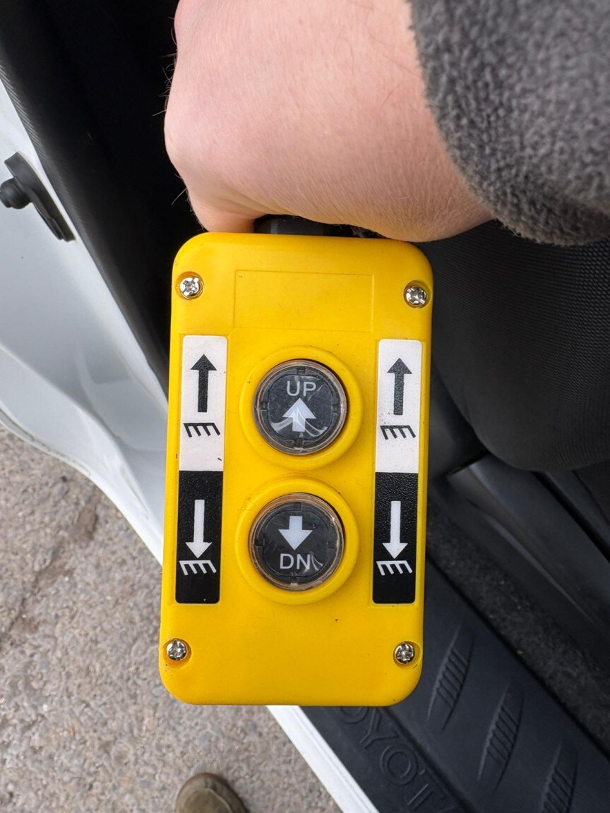 Used Toyota Hilux 2018 for sale - 76656051: Photo 32