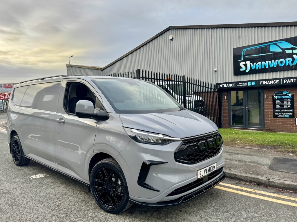 Used Ford Transit Custom 2024 for sale - 76893381: Photo 1