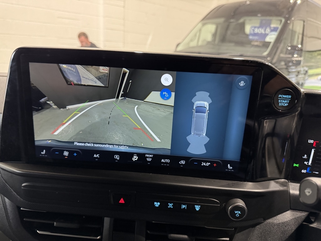 Used Ford Transit Custom 2024 for sale - 76359033: Photo 3