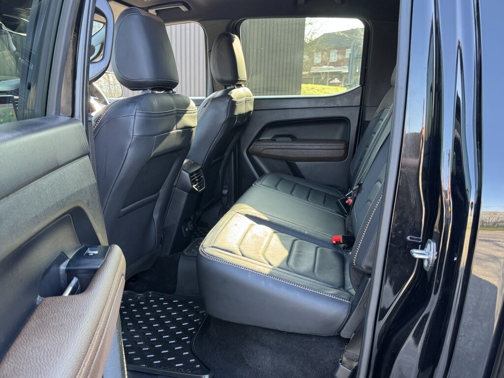 Used Volkswagen Amarok 2024 for sale - 77947421: Photo 17