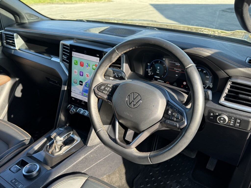 Used Volkswagen Amarok 2024 for sale - 77947421: Photo 3