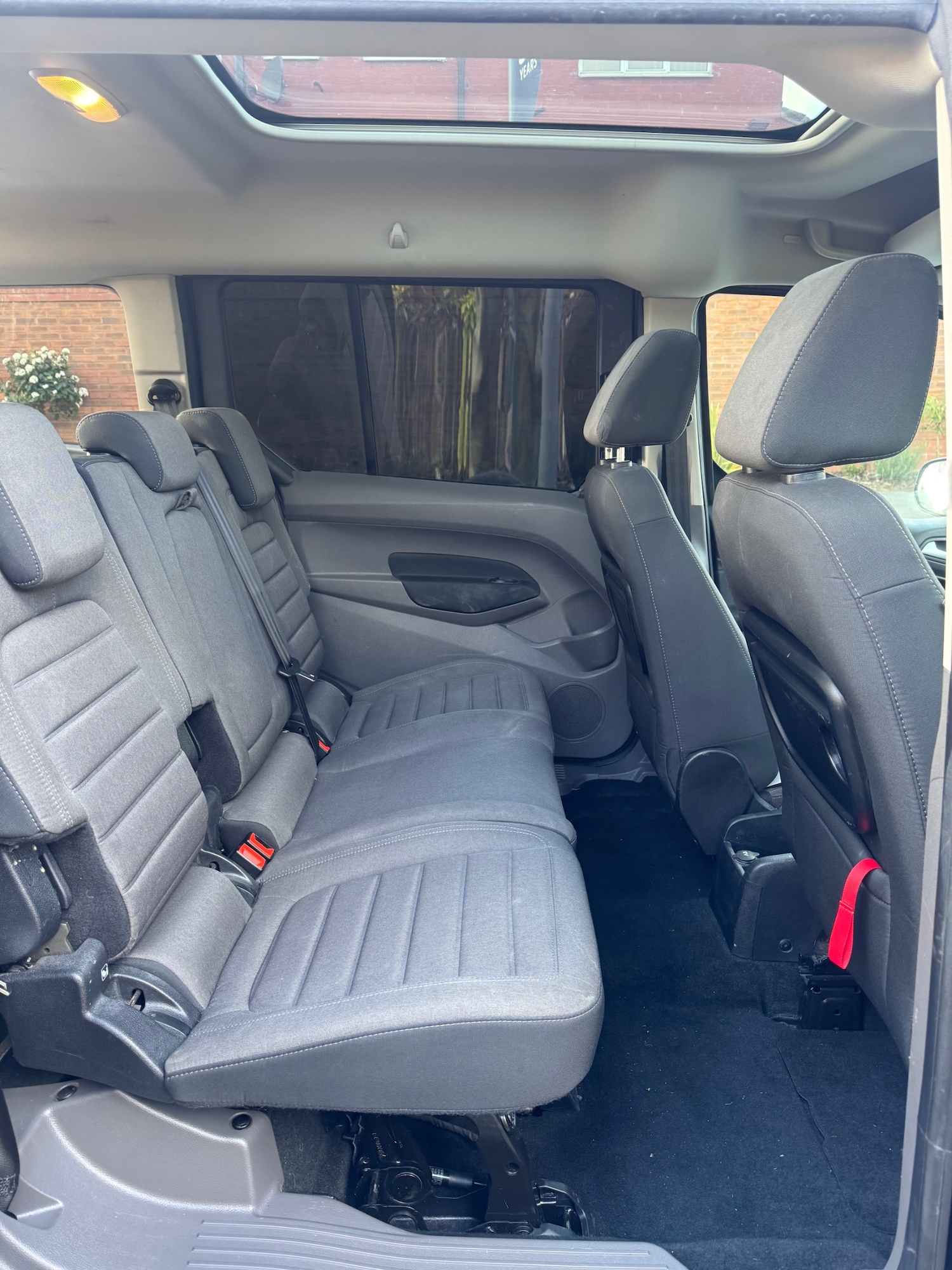 Used Ford Grand Tourneo Connect 2019 for sale - 77836801: Photo 25