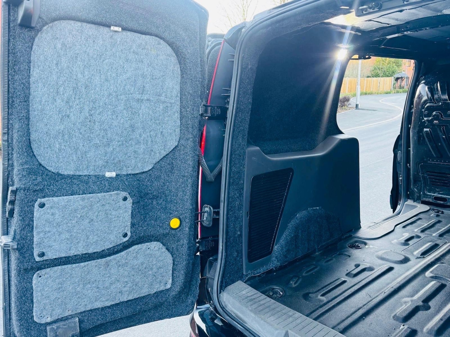 Used Ford Transit Connect 2019 for sale - 78146119: Photo 36