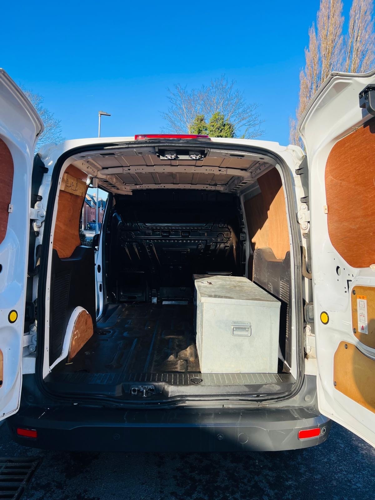 Used Ford Transit Connect 2015 for sale - 76626667: Photo 9