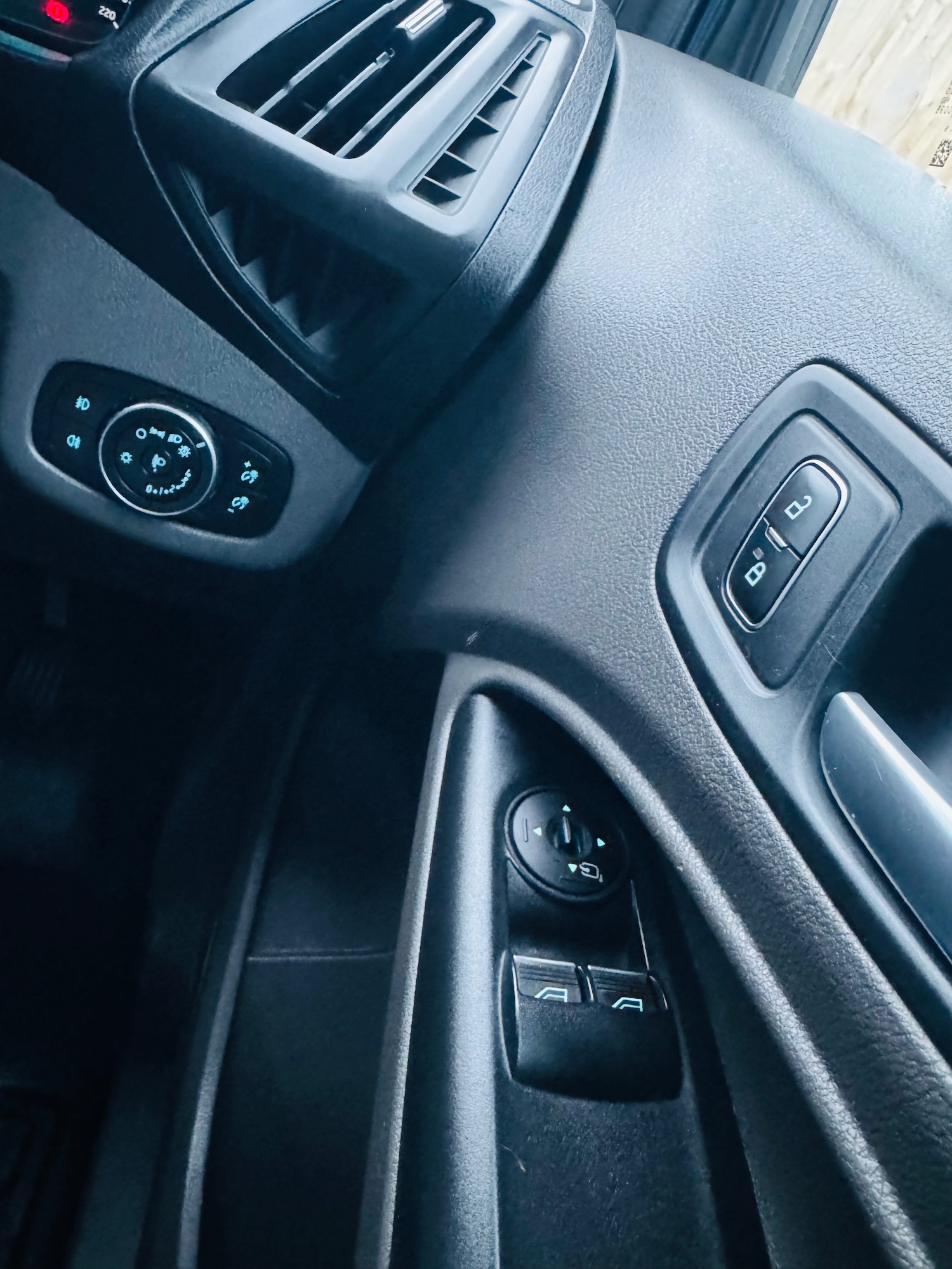 Used Ford Transit Connect 2019 for sale - 78033563: Photo 37