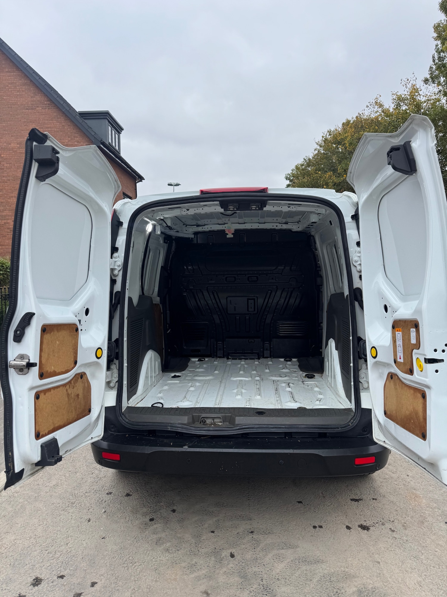 Used Ford Transit Connect 2020 for sale - 76557051: Photo 25