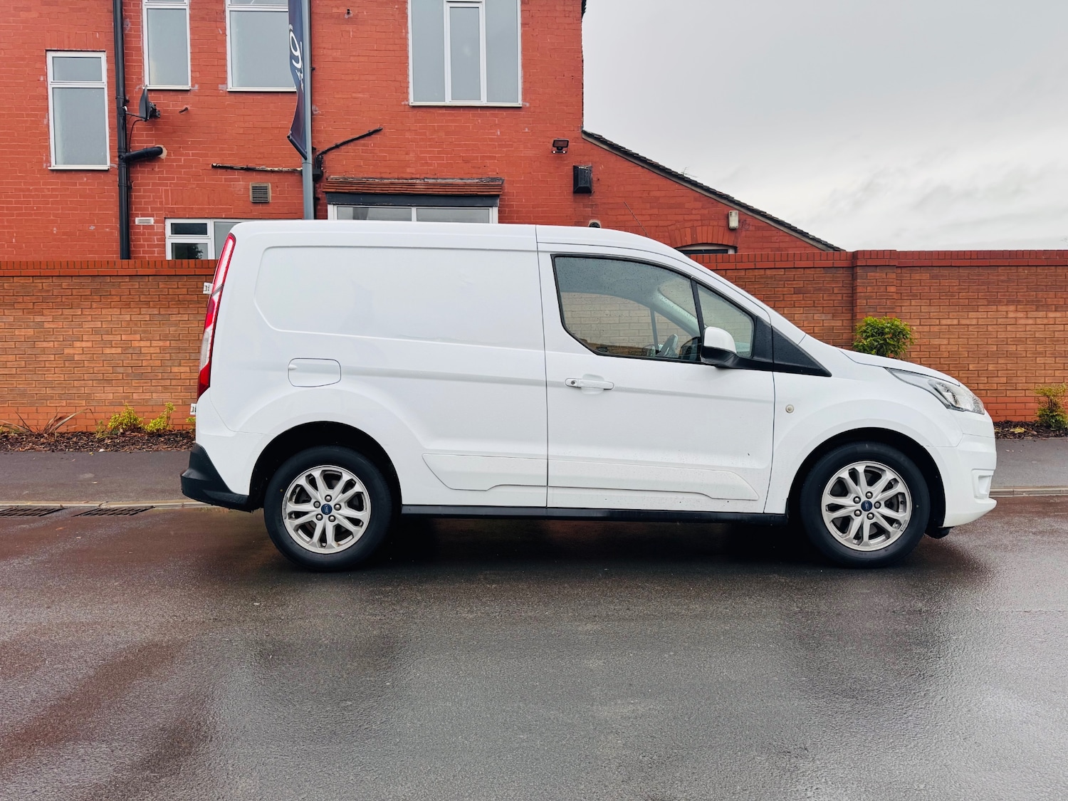 Used Ford Transit Connect 2020 for sale - 76557051: Photo 8